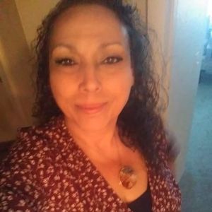 Meet your Posher, Isabel